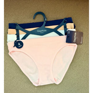 NWT GAP (4) SEAMLESS BIKINIS-SIZE 8